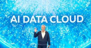 How AI Agents Are Making Enterprise Data Strategy Accessible to All