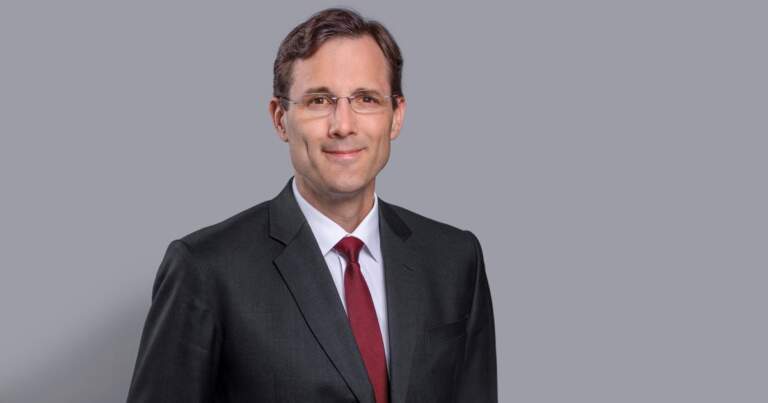 How DHL is Implementing Robotics to Optimize Its Supply Chain in the UK